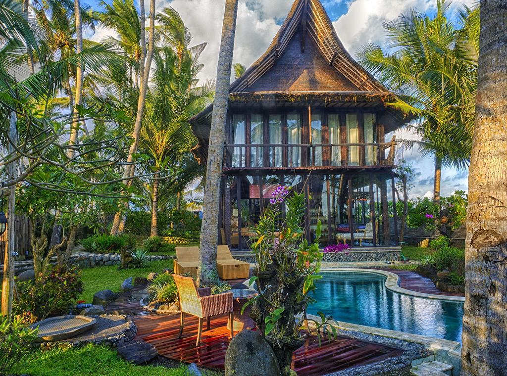Most Exotic Beachfront Villa Keong Табанан Экстерьер фото